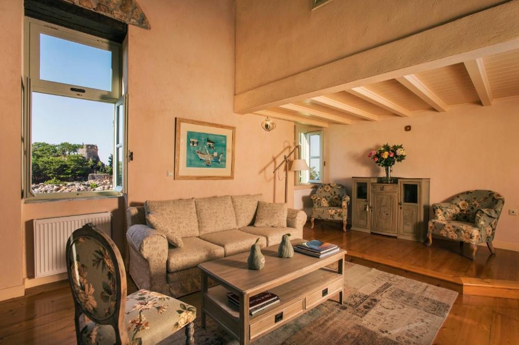 Kyparissia Old Town Lodge With Amazing Sea View Εξωτερικό φωτογραφία